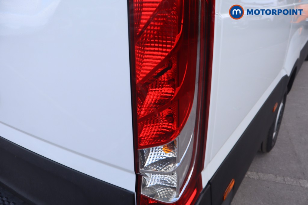 Iveco Daily Business Automatic Diesel High Volume-High Roof Van - Stock Number (1651384) - 4th supplementary image
