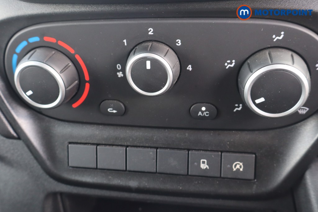 Iveco Daily Business Automatic Diesel High Volume-High Roof Van - Stock Number (1651384) - 12th supplementary image