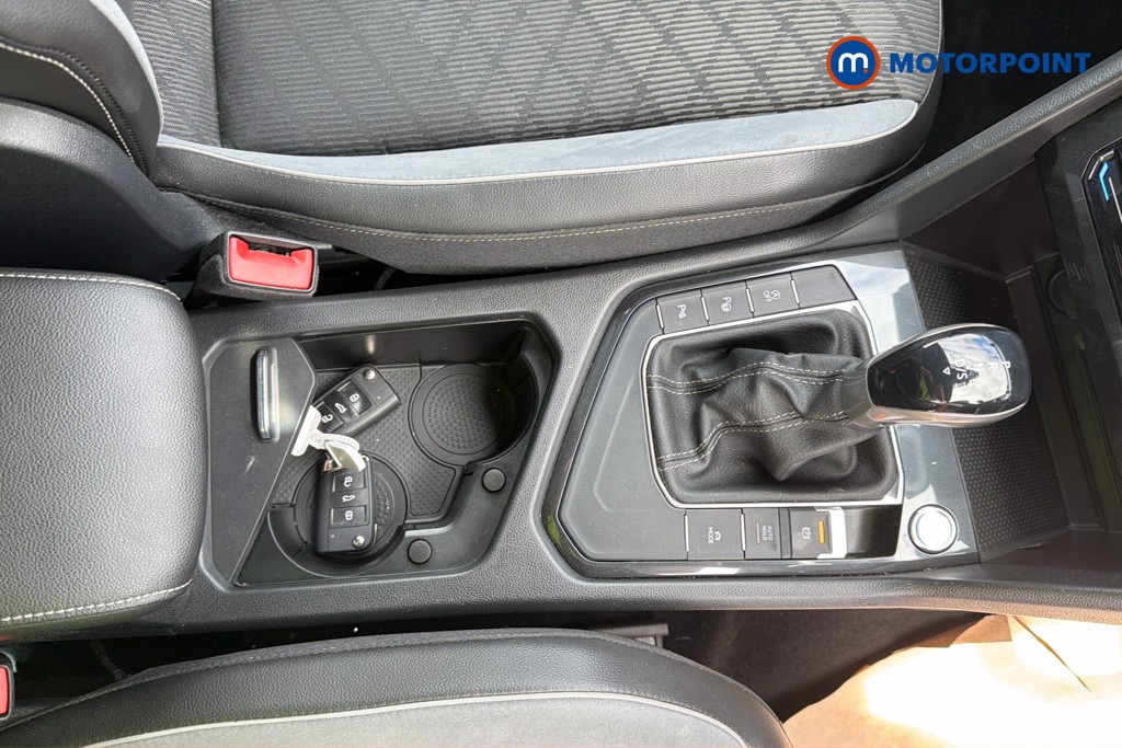Volkswagen Tiguan R-Line Automatic Petrol SUV - Stock Number (1652808) - 7th supplementary image