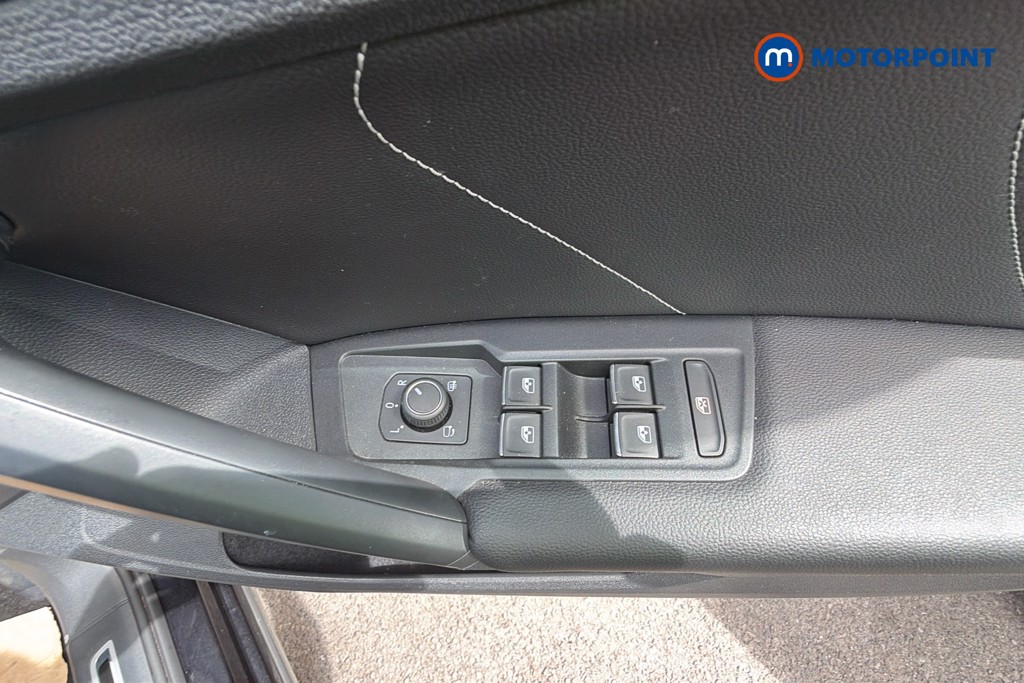 Volkswagen Tiguan R-Line Automatic Petrol SUV - Stock Number (1652808) - 20th supplementary image