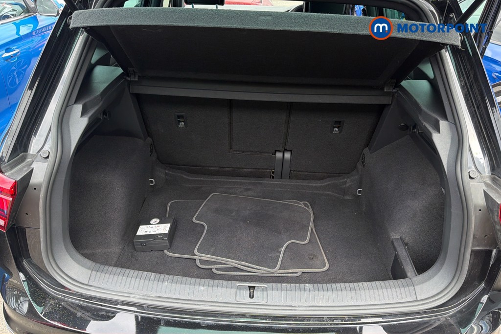 Volkswagen Tiguan R-Line Automatic Petrol SUV - Stock Number (1652808) - 34th supplementary image