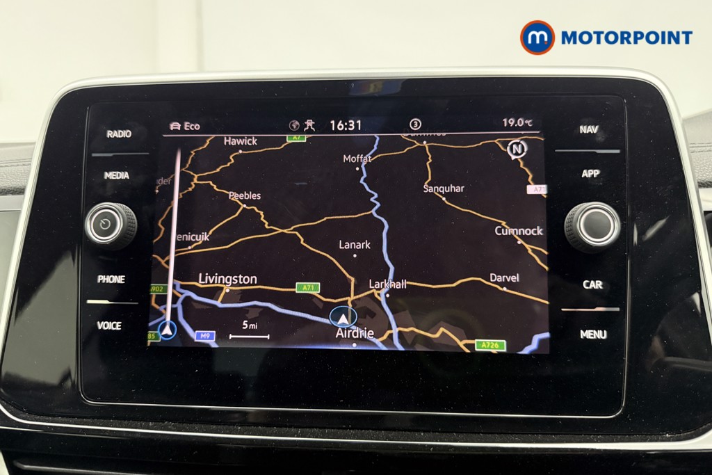 Volkswagen T-Roc R-Line Automatic Petrol SUV - Stock Number (1653927) - 2nd supplementary image