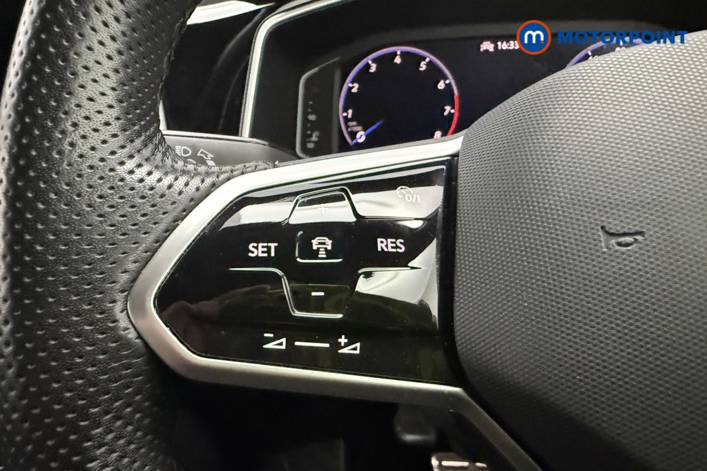Volkswagen T-Roc R-Line Automatic Petrol SUV - Stock Number (1653927) - 14th supplementary image