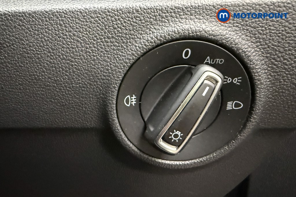 Volkswagen T-Roc R-Line Automatic Petrol SUV - Stock Number (1653927) - 17th supplementary image