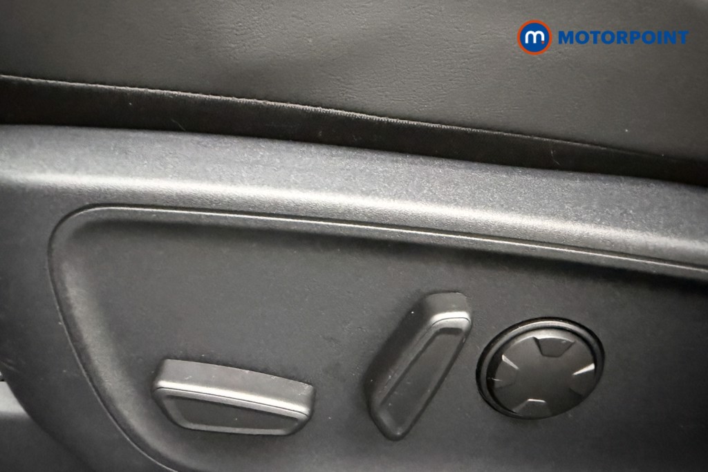 Ford Kuga St-Line X Automatic Petrol-Electric Hybrid SUV - Stock Number (1654942) - 19th supplementary image