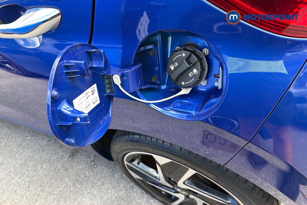 Hyundai I10 Premium Automatic Petrol Hatchback - Stock Number (1655993) - 33rd supplementary image