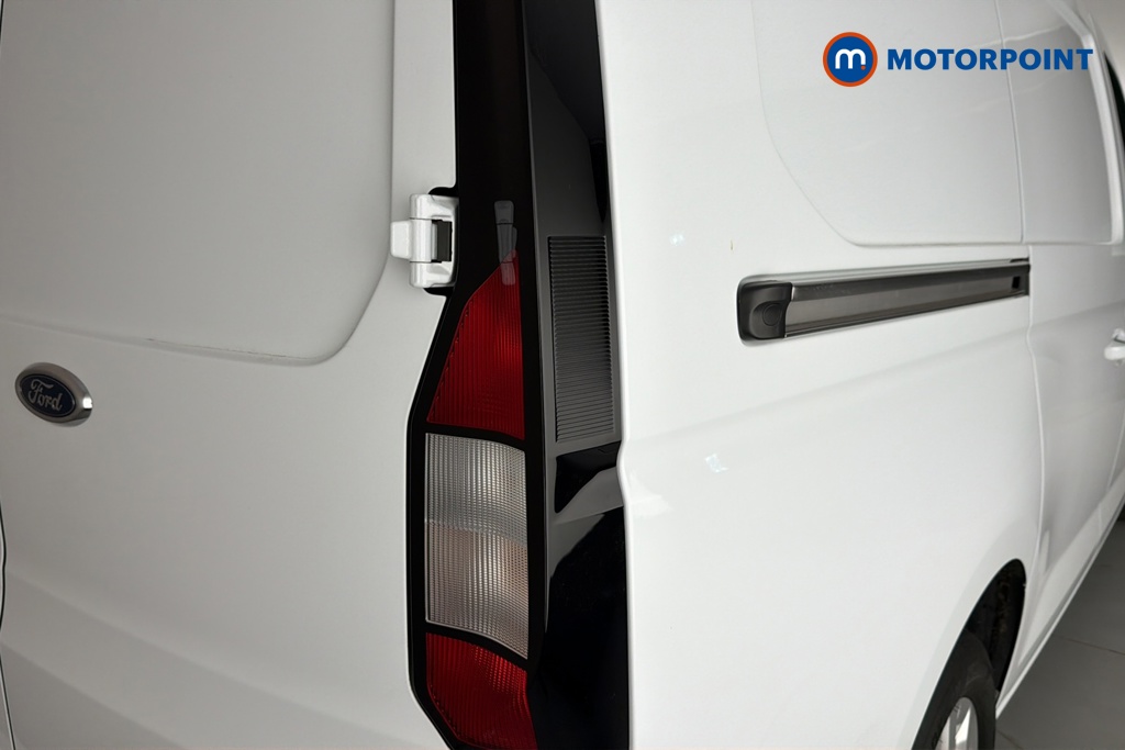 Ford Transit Connect Limited Automatic Petrol Plug-In Hybrid Panel Van - Stock Number (1656596) - 36th supplementary image