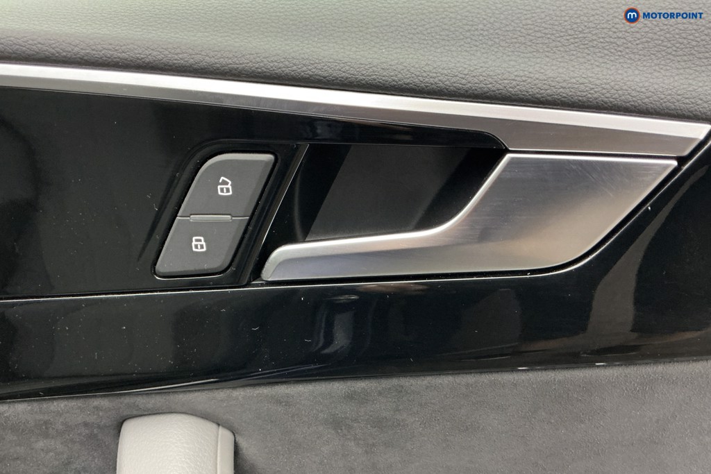 Audi A4 Black Edition Automatic Petrol Saloon - Stock Number (1657012) - 17th supplementary image