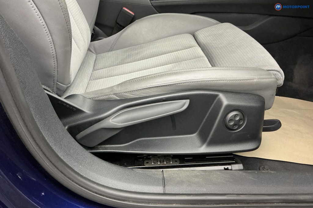 Audi A4 Black Edition Automatic Petrol Saloon - Stock Number (1657012) - 18th supplementary image