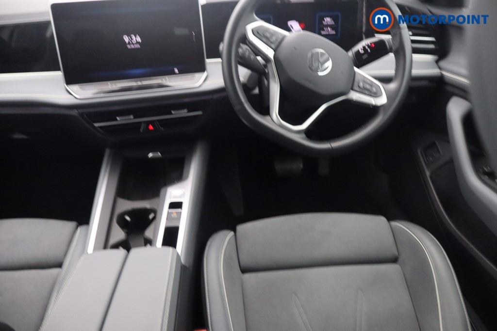 Volkswagen Passat Life Automatic Petrol Plug-In Hybrid Estate - Stock Number (1657369) - 8th supplementary image