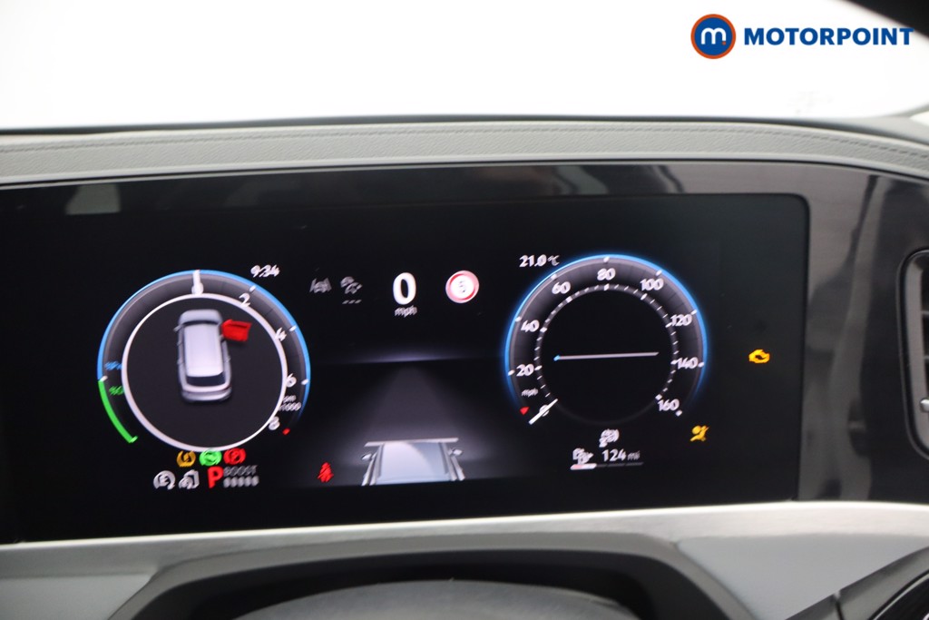 Volkswagen Passat Life Automatic Petrol Plug-In Hybrid Estate - Stock Number (1657369) - 18th supplementary image