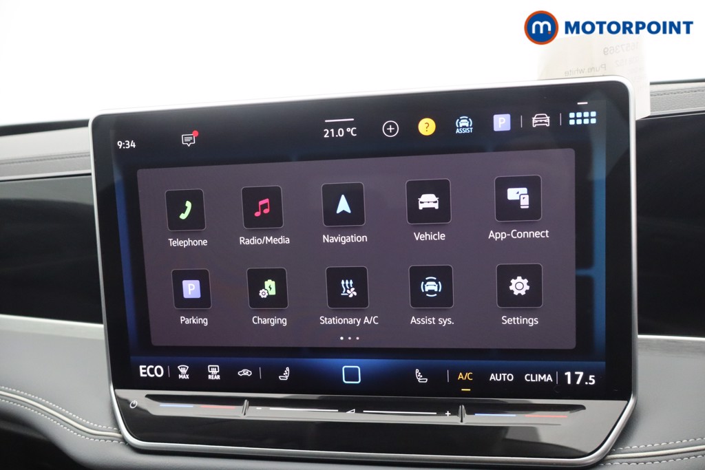Volkswagen Passat Life Automatic Petrol Plug-In Hybrid Estate - Stock Number (1657369) - 21st supplementary image