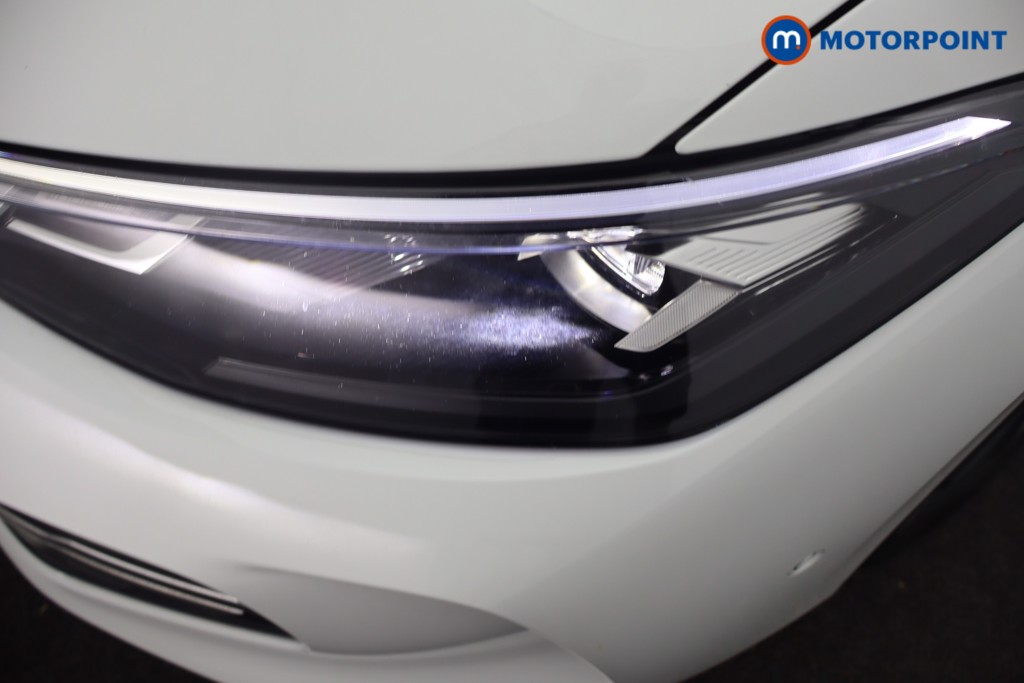 Volkswagen Passat Life Automatic Petrol Plug-In Hybrid Estate - Stock Number (1657369) - 26th supplementary image