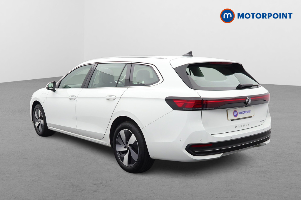Volkswagen Passat Life Automatic Petrol Plug-In Hybrid Estate - Stock Number (1657369) - Passenger side rear corner