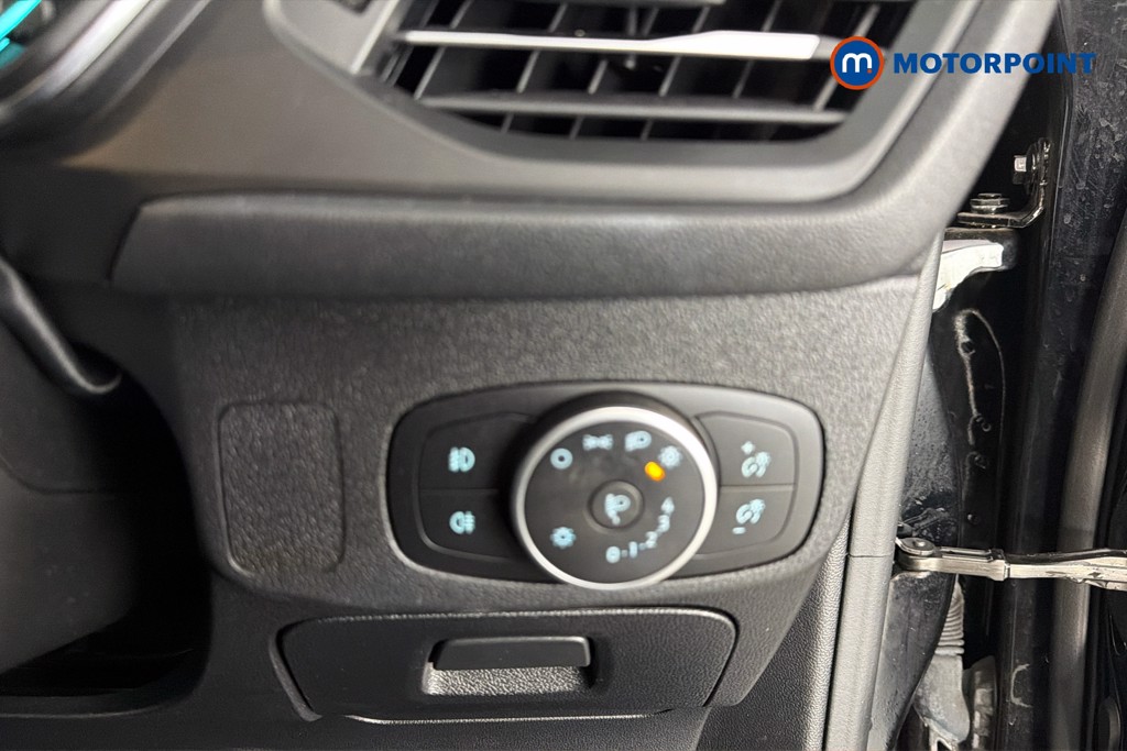 Ford Focus Titanium Manual Petrol Hatchback - Stock Number (1657803) - 18th supplementary image