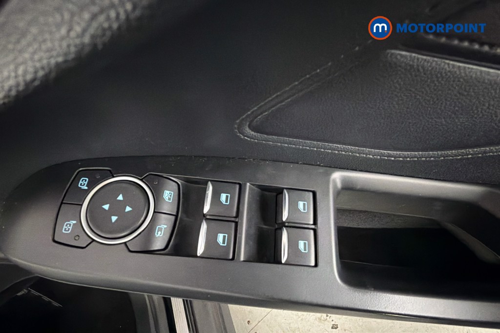 Ford Focus Titanium Manual Petrol Hatchback - Stock Number (1657803) - 20th supplementary image