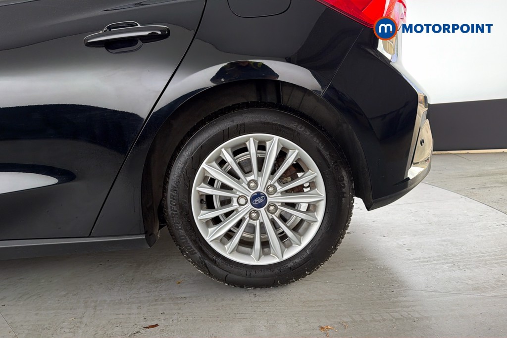 Ford Focus Titanium Manual Petrol Hatchback - Stock Number (1657803) - 48th supplementary image