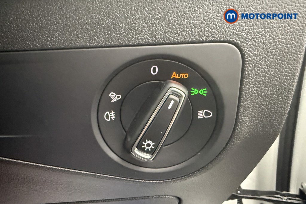 Volkswagen Tiguan R-Line Edition Automatic Petrol SUV - Stock Number (1657817) - 17th supplementary image