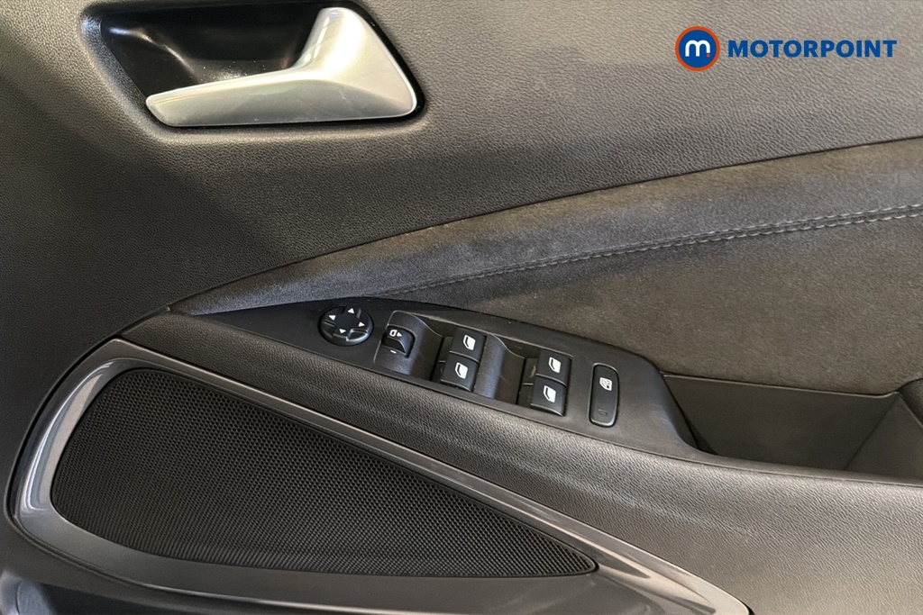 Vauxhall Crossland Ultimate Manual Petrol SUV - Stock Number (1657861) - 19th supplementary image