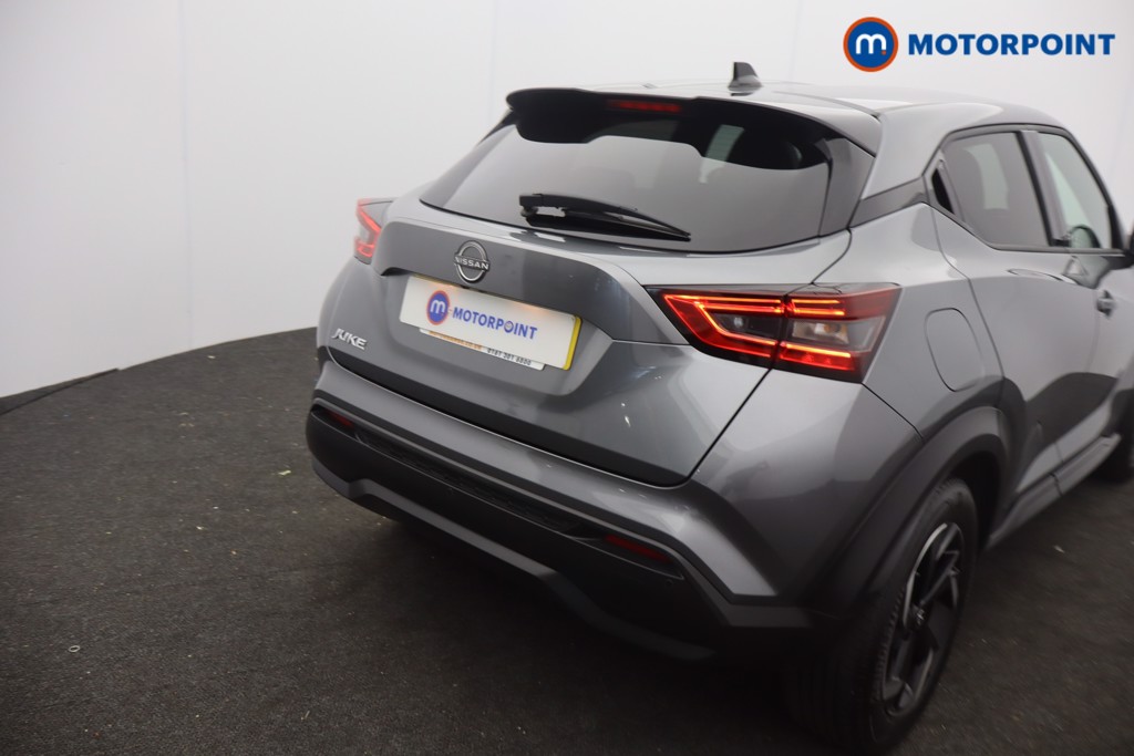 Nissan Juke N-Connecta Automatic Petrol SUV - Stock Number (1658961) - 2nd supplementary image
