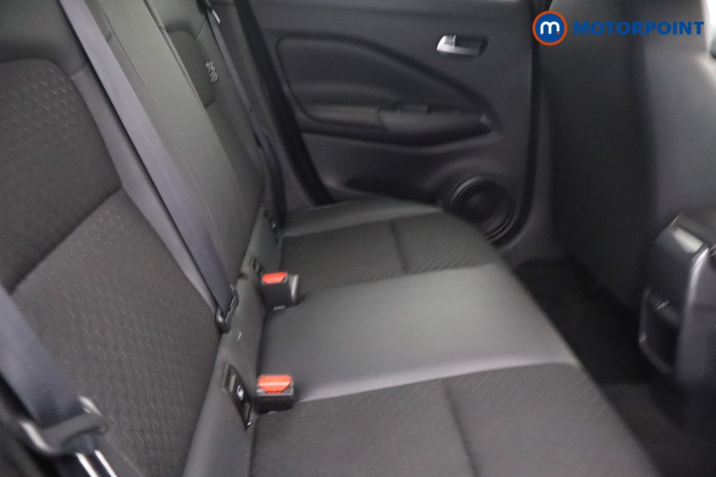 Nissan Juke N-Connecta Automatic Petrol SUV - Stock Number (1658961) - 8th supplementary image