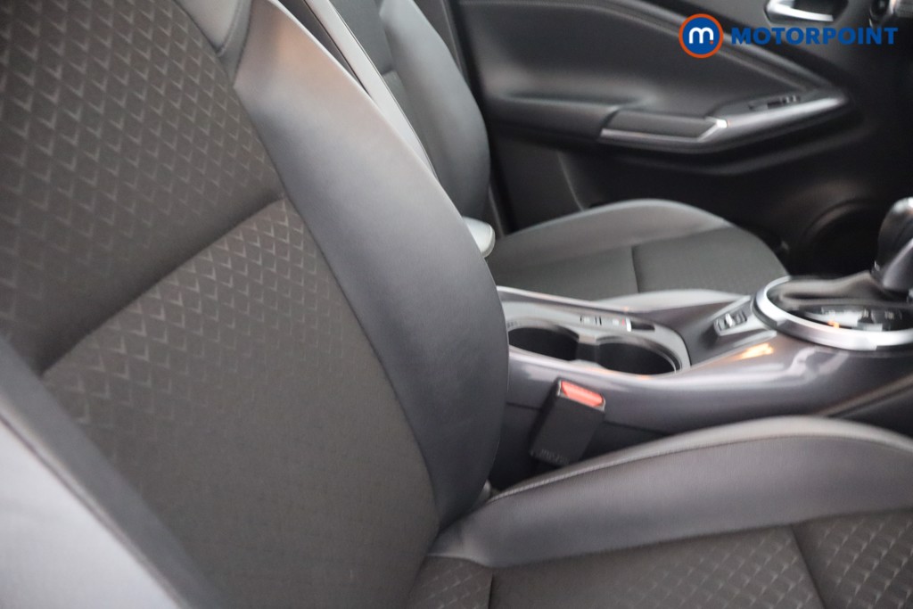 Nissan Juke N-Connecta Automatic Petrol SUV - Stock Number (1658961) - 12th supplementary image