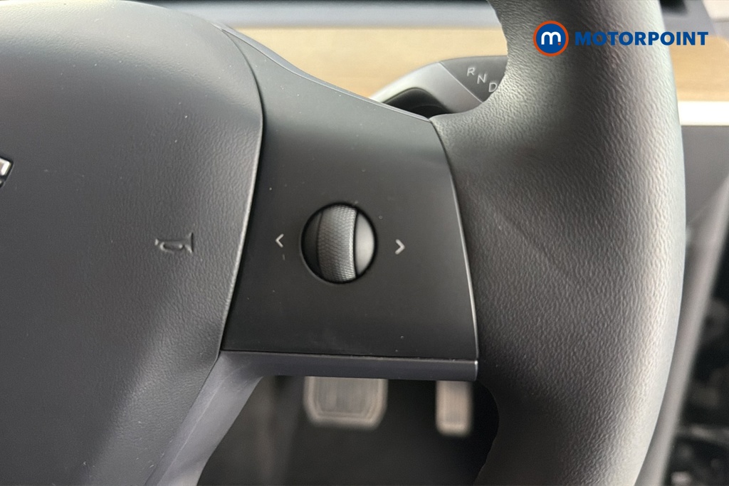 Tesla Model Y Long Range Automatic Electric SUV - Stock Number (1659695) - 3rd supplementary image