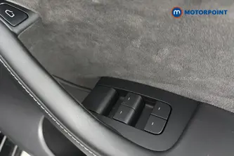 Tesla Model Y Long Range Automatic Electric SUV - Stock Number (1659695) - 19th supplementary image