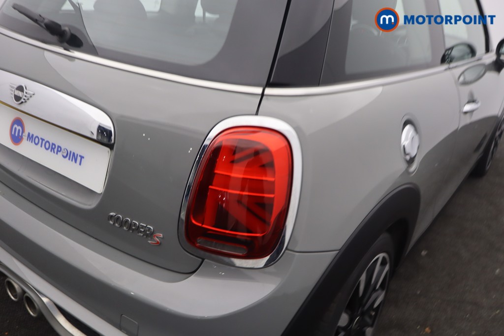 Mini Hatchback Cooper S Exclusive Automatic Petrol Hatchback - Stock Number (1660337) - 3rd supplementary image