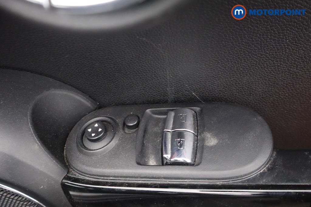 Mini Hatchback Cooper S Exclusive Automatic Petrol Hatchback - Stock Number (1660337) - 8th supplementary image