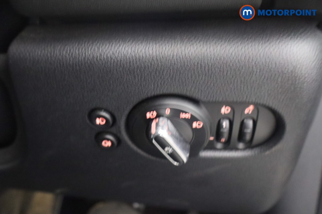Mini Hatchback Cooper S Exclusive Automatic Petrol Hatchback - Stock Number (1660337) - 10th supplementary image