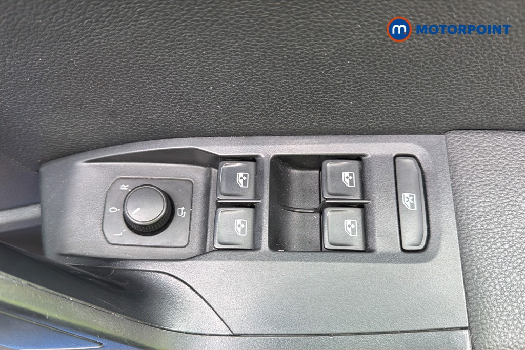 Seat Arona Fr Sport Manual Petrol SUV - Stock Number (1660392) - 42nd supplementary image