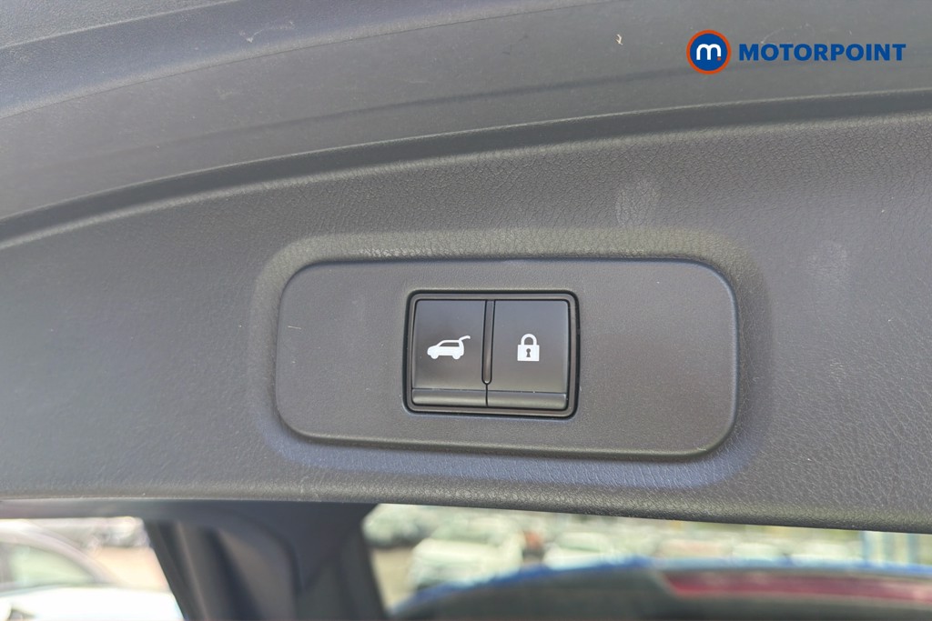 Nissan Qashqai Tekna Automatic Petrol-Electric Hybrid SUV - Stock Number (1660399) - 35th supplementary image