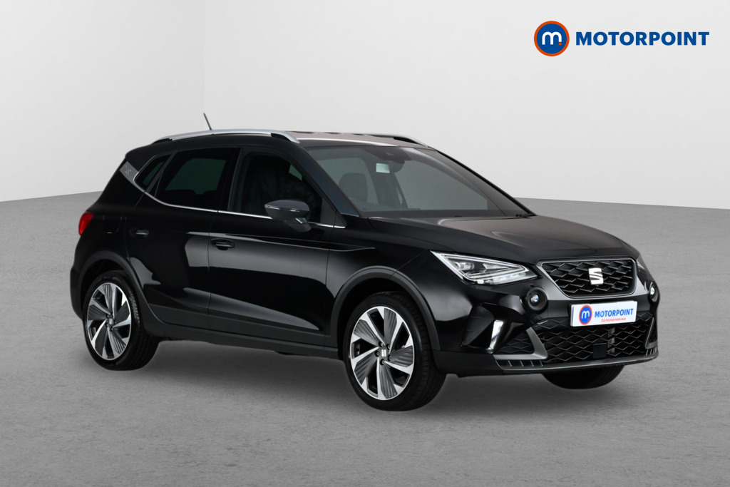 SEAT Arona listing photo