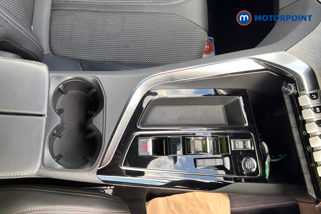 Peugeot 3008 GT Automatic Diesel SUV - Stock Number (1661615) - 7th supplementary image