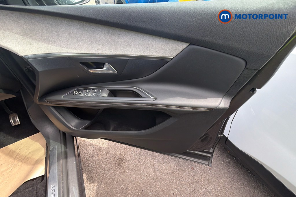 Peugeot 3008 GT Automatic Diesel SUV - Stock Number (1661615) - 19th supplementary image