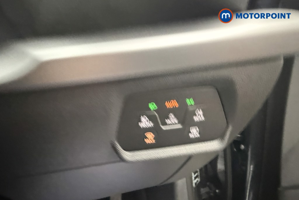 Seat Leon FR Manual Petrol Hatchback - Stock Number (1661793) - 16th supplementary image
