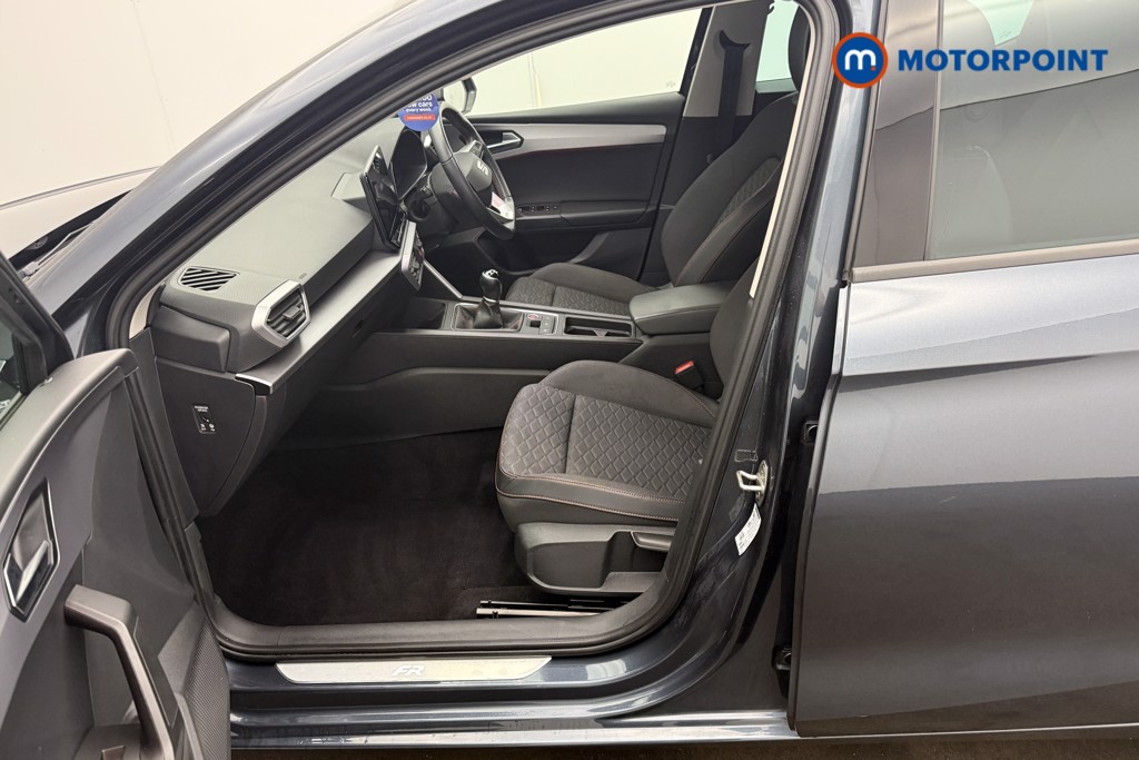 Seat Leon FR Manual Petrol Hatchback - Stock Number (1661793) - 1st supplementary image