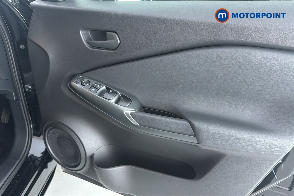 Nissan Juke Acenta Premium Manual Petrol SUV - Stock Number (1662177) - 18th supplementary image