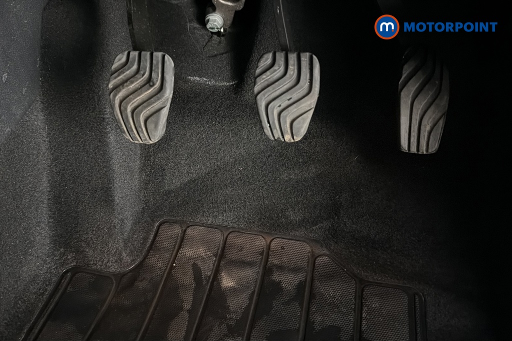 Nissan Juke Acenta Premium Manual Petrol SUV - Stock Number (1662177) - 24th supplementary image