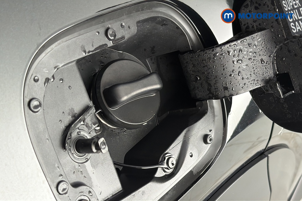 Nissan Juke Acenta Premium Manual Petrol SUV - Stock Number (1662177) - 41st supplementary image