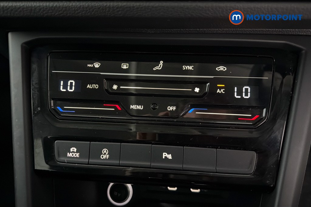 Volkswagen Touran SEL Automatic Petrol People Carrier - Stock Number (1663452) - 12th supplementary image