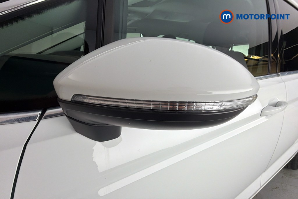 Volkswagen Touran SEL Automatic Petrol People Carrier - Stock Number (1663452) - 43rd supplementary image