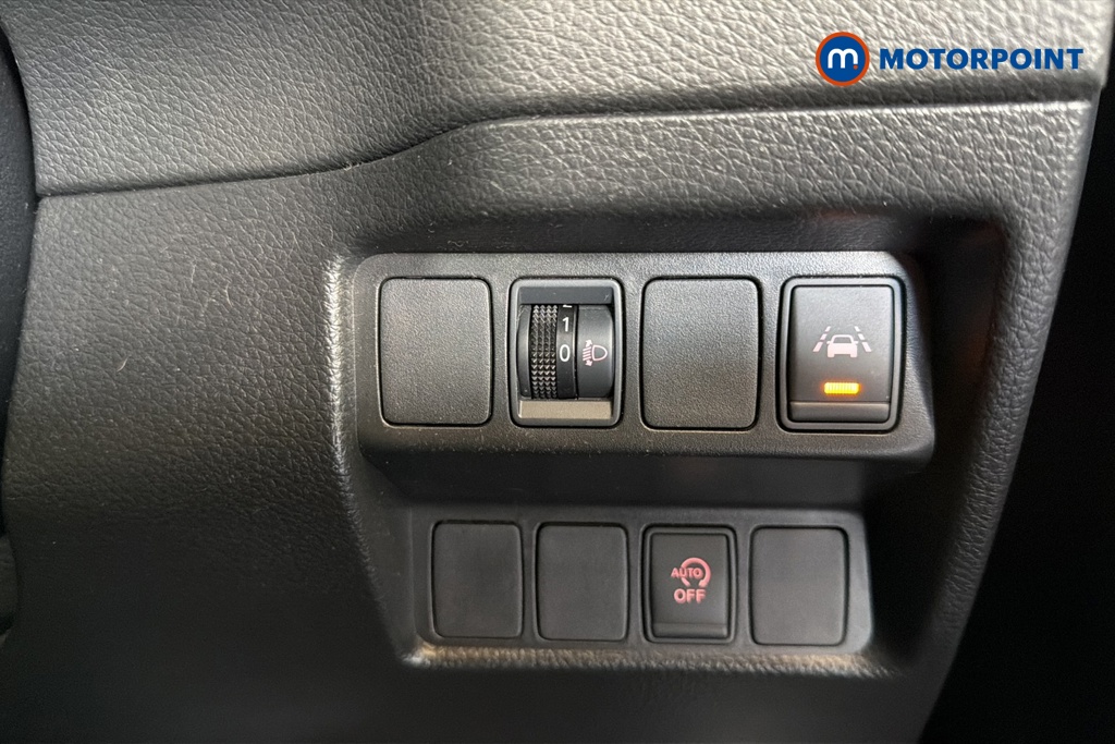 Nissan Qashqai Acenta Premium Manual Petrol SUV - Stock Number (1663578) - 11th supplementary image