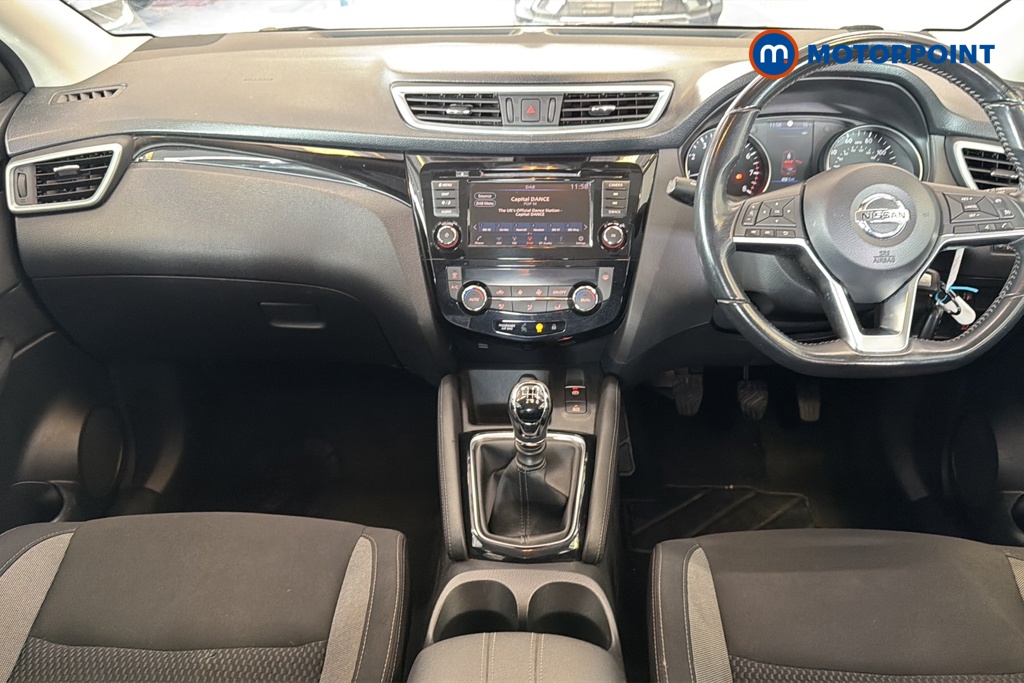 Nissan Qashqai Acenta Premium Manual Petrol SUV - Stock Number (1663578) - 1st supplementary image