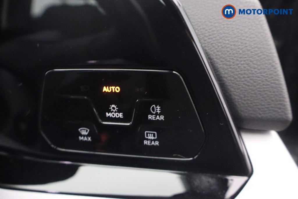 Volkswagen Golf Life Manual Petrol Hatchback - Stock Number (1663633) - 11th supplementary image