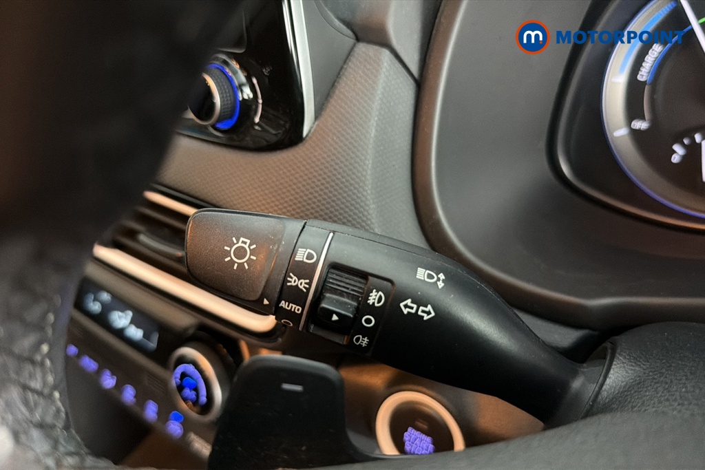 Hyundai Kona Premium Automatic Petrol-Electric Hybrid SUV - Stock Number (1663682) - 5th supplementary image