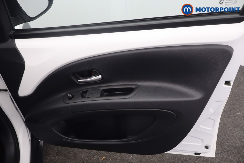 Toyota Aygo X Edge Manual Petrol Hatchback - Stock Number (1663694) - 8th supplementary image