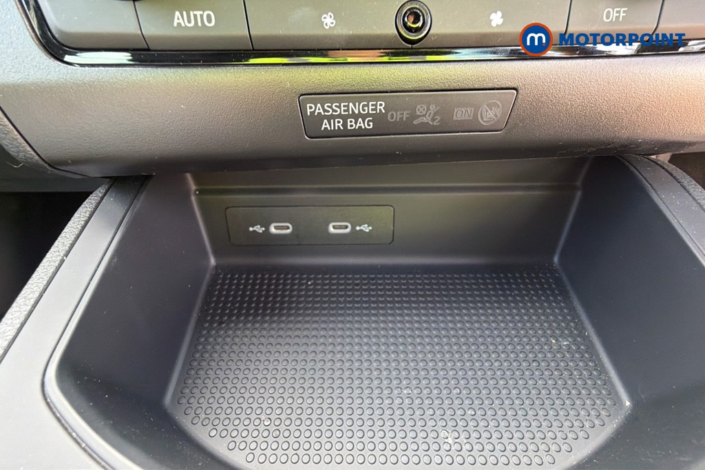 Seat Ibiza FR Manual Petrol Hatchback - Stock Number (1663763) - 4th supplementary image