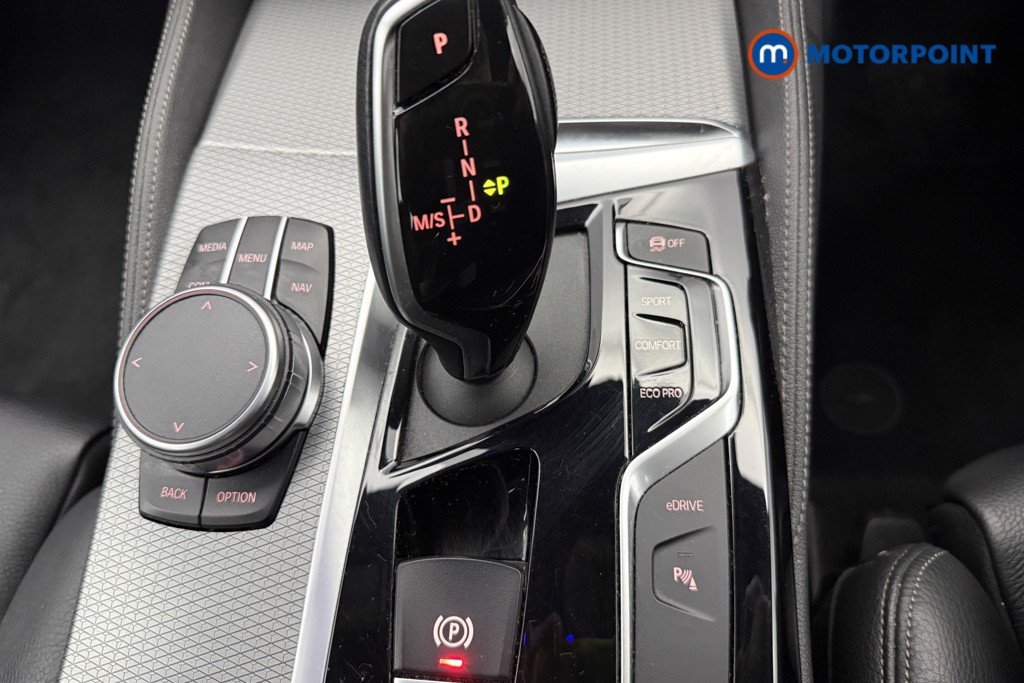 BMW 5 Series M Sport Automatic Petrol Plug-In Hybrid Saloon - Stock Number (1663784) - 7th supplementary image